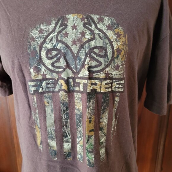Realtree XL Short Sleeve Brown Graphic T-Shirt - Picture 2 of 3